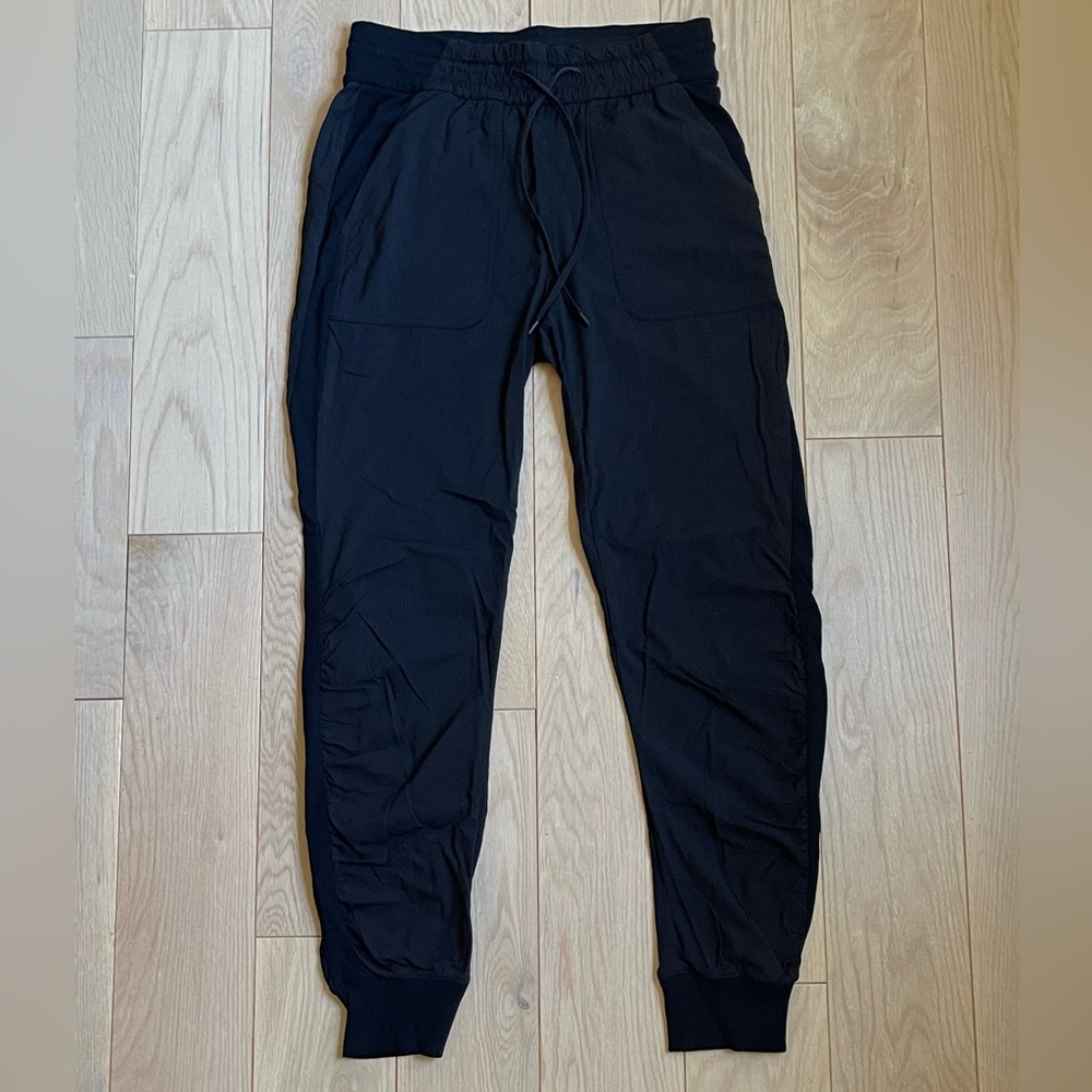lulu lemon dance studio mid-rise jogger